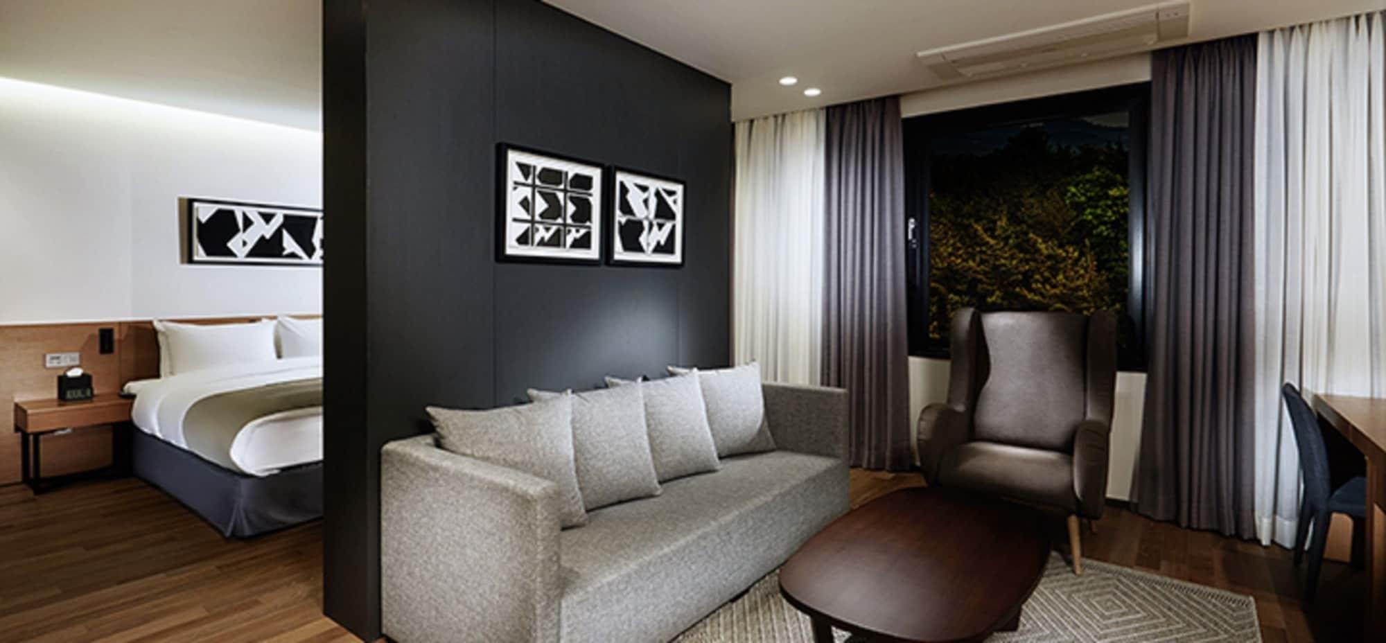 Ramada By Wyndham Gunsan Otel Dış mekan fotoğraf