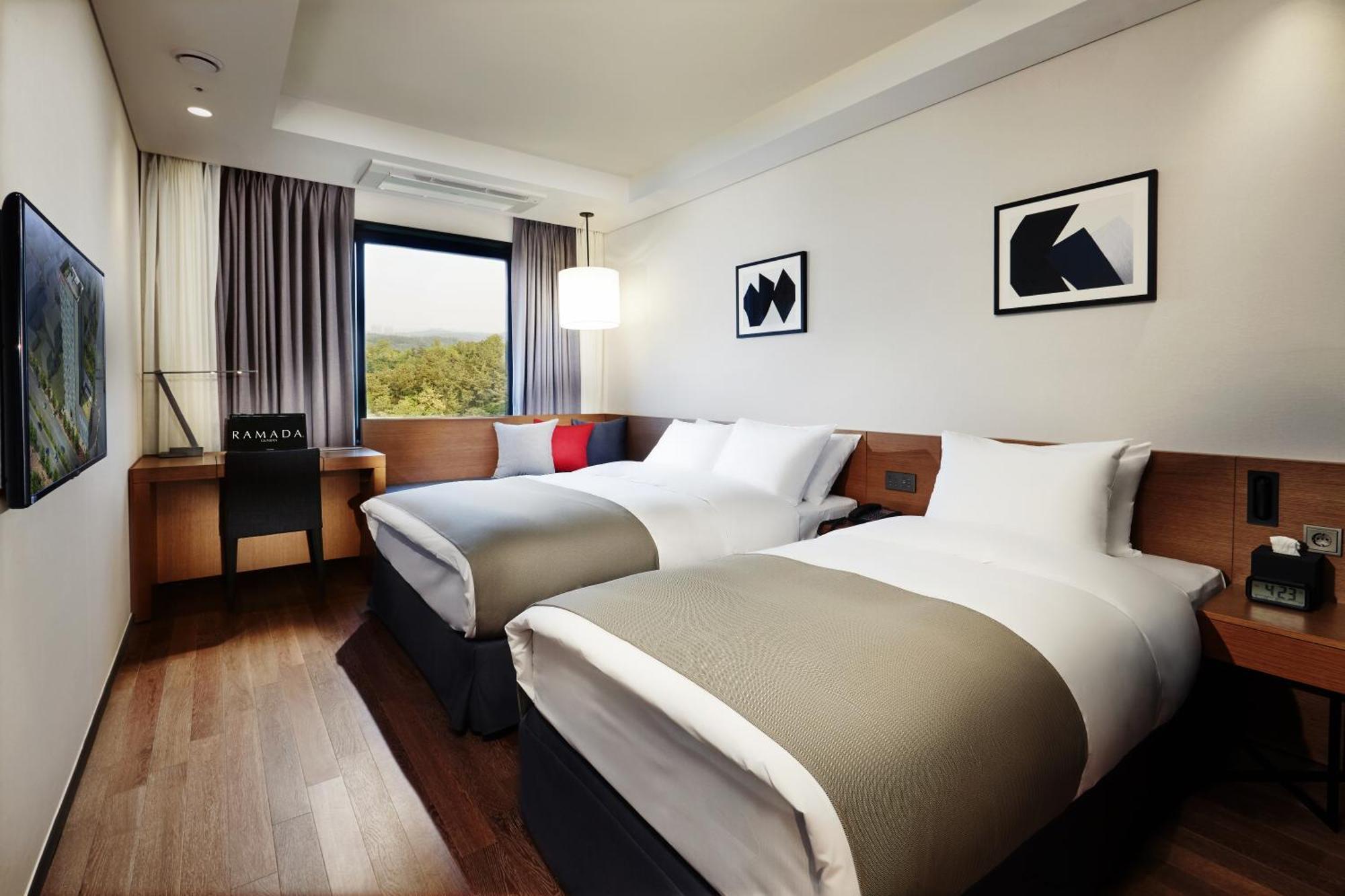 Ramada By Wyndham Gunsan Otel Dış mekan fotoğraf